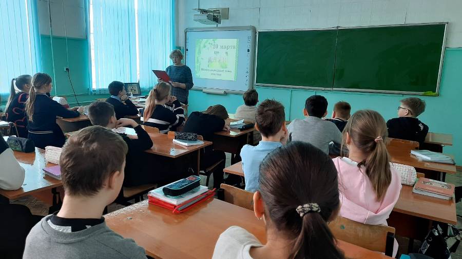 Счастье рождается в семье.