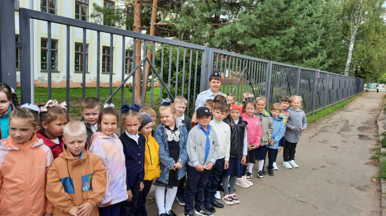 "Посвящение первоклассников в пешеходы".